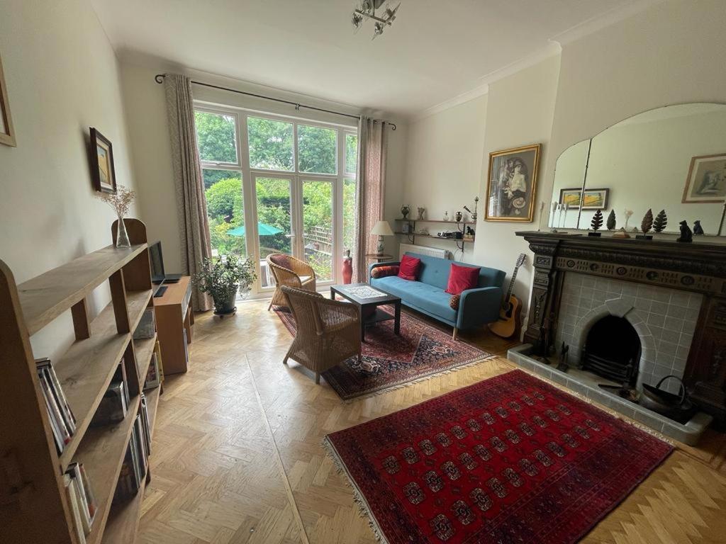 Spacious Holiday Home! London Eksteriør bilde